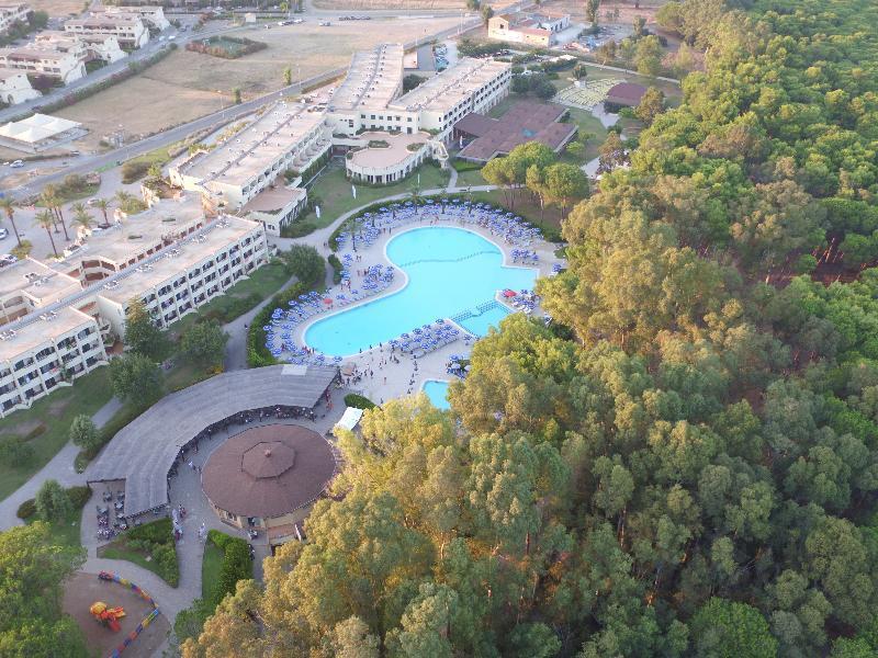 Th Marina Di Pisticci - Ti Blu Village Buitenkant foto