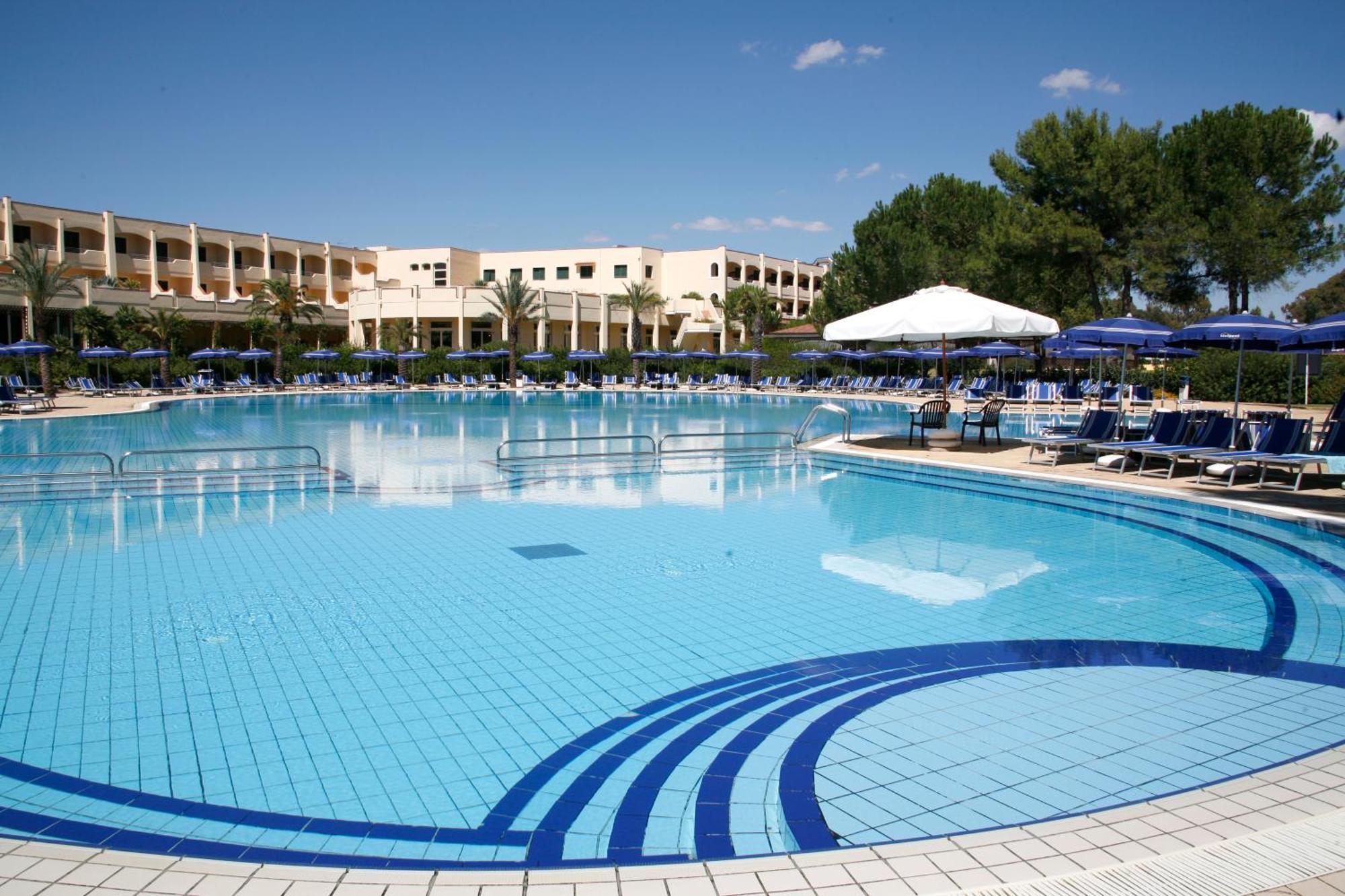 Th Marina Di Pisticci - Ti Blu Village Buitenkant foto